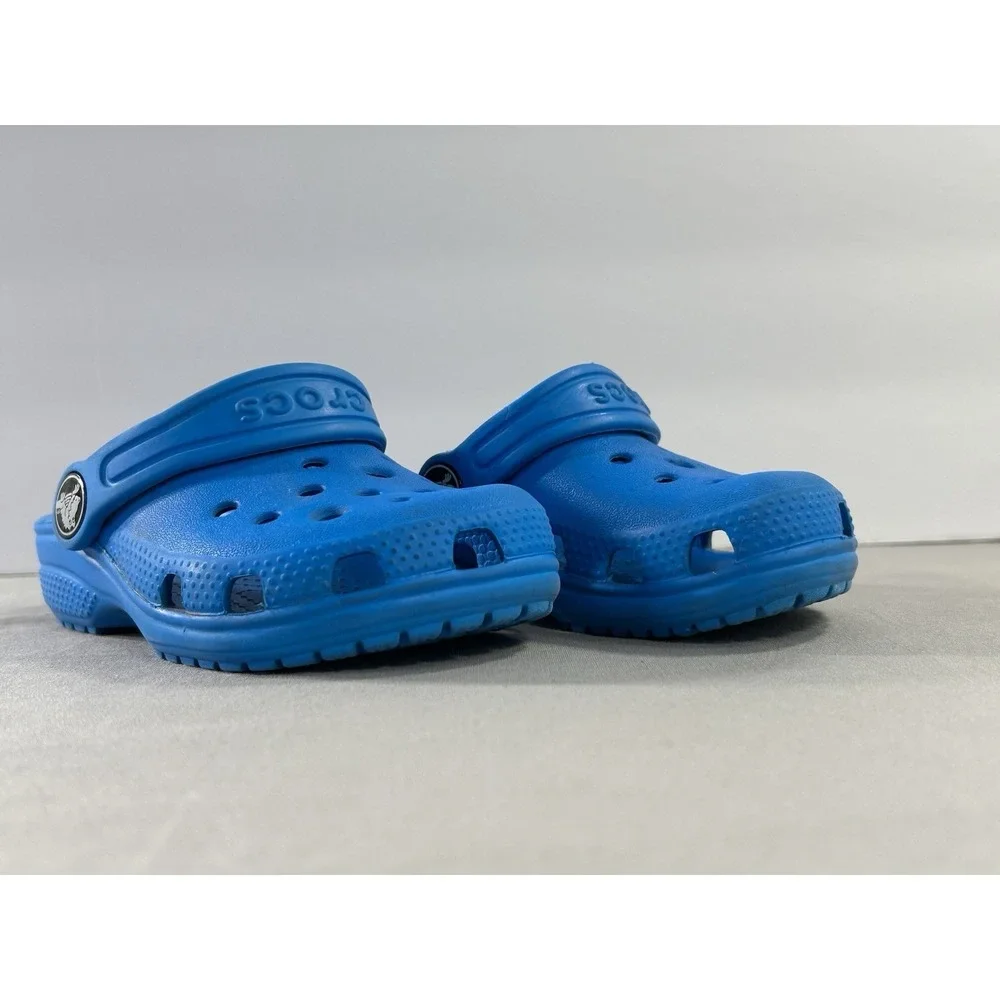 Crocs Iconic Comfort Blue Classic Clog Kids Size 8 Has Wear
